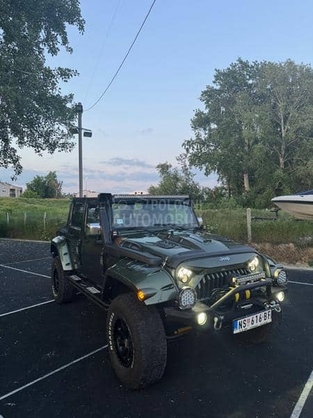 Jeep Wrangler Sahara