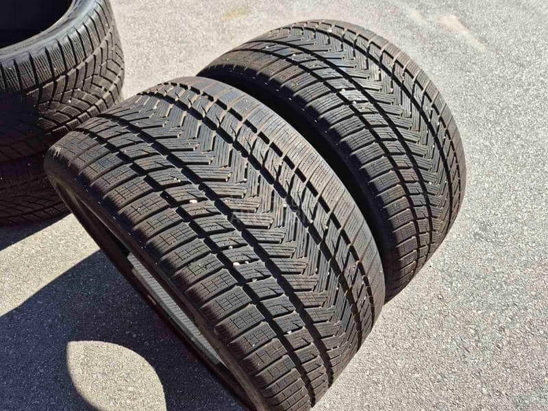 Goodyear 315/30 R22 Zimska