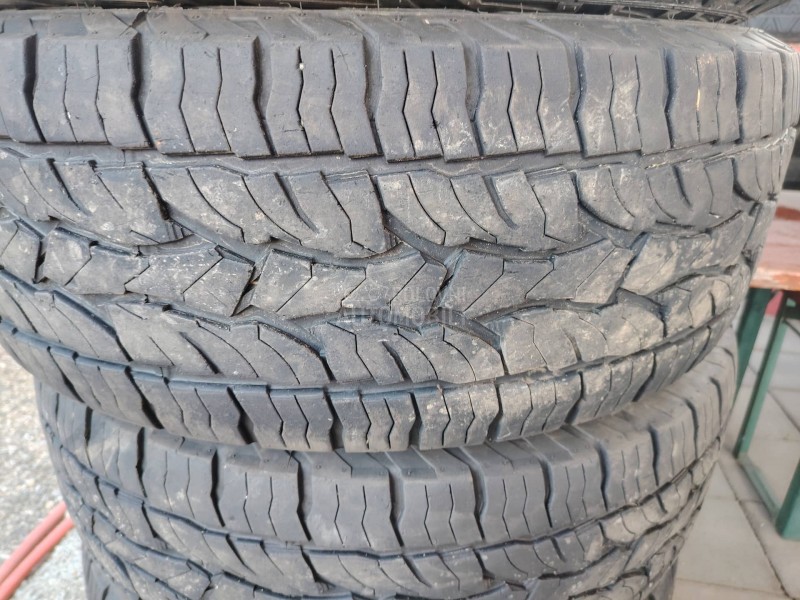 Dunlop 265/60 R18 Letnja