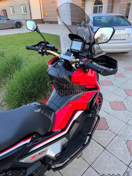 Honda X adv 750