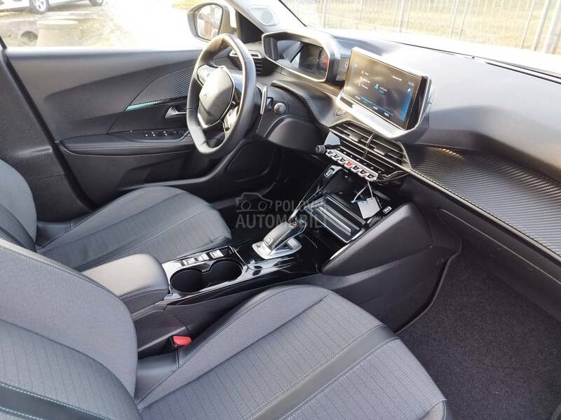 Peugeot 2008 1.5 BLUEHDI ALLURE