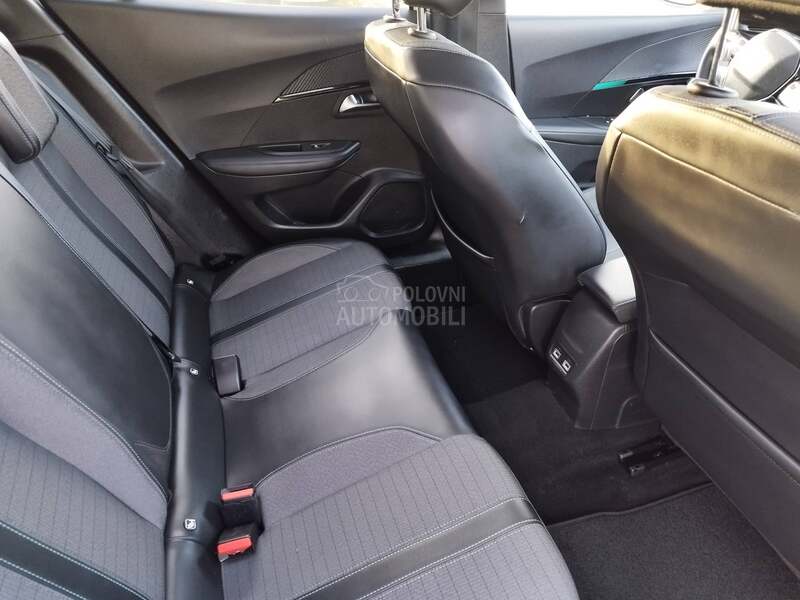Peugeot 2008 1.5 BLUEHDI ALLURE