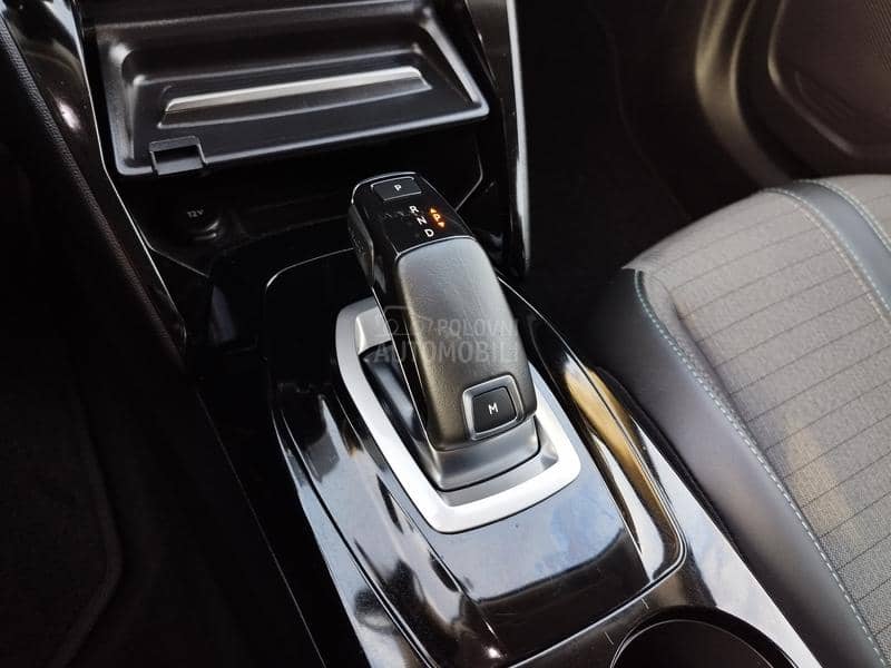 Peugeot 2008 1.5 BLUEHDI ALLURE