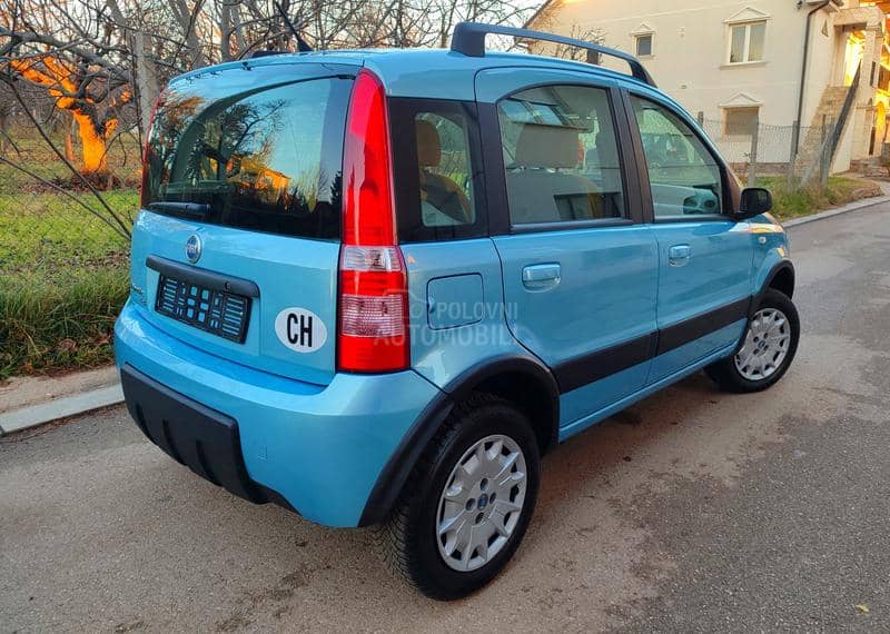 Fiat Panda 1.2 8 v.  4x4 CH