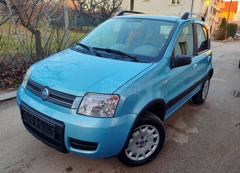 Fiat Panda 1.2 8 v.  4x4 CH