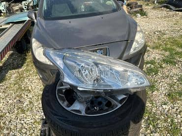 Led far za Peugeot 208 od 2012. do 2018. god.