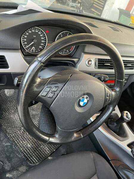 BMW 320 320