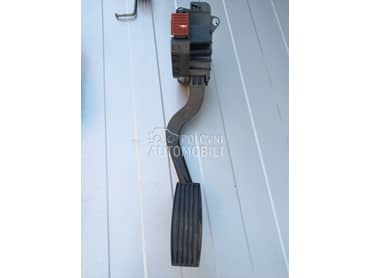 Pedala gasa za Fiat 500L