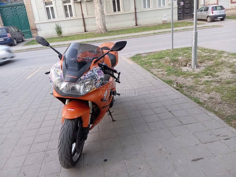 Honda CBR 929 RR SC 44