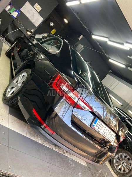 Škoda Superb 2.0tdi