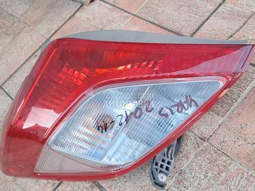 LEVA lampa za Toyota Yaris od 2011. do 2014. god.