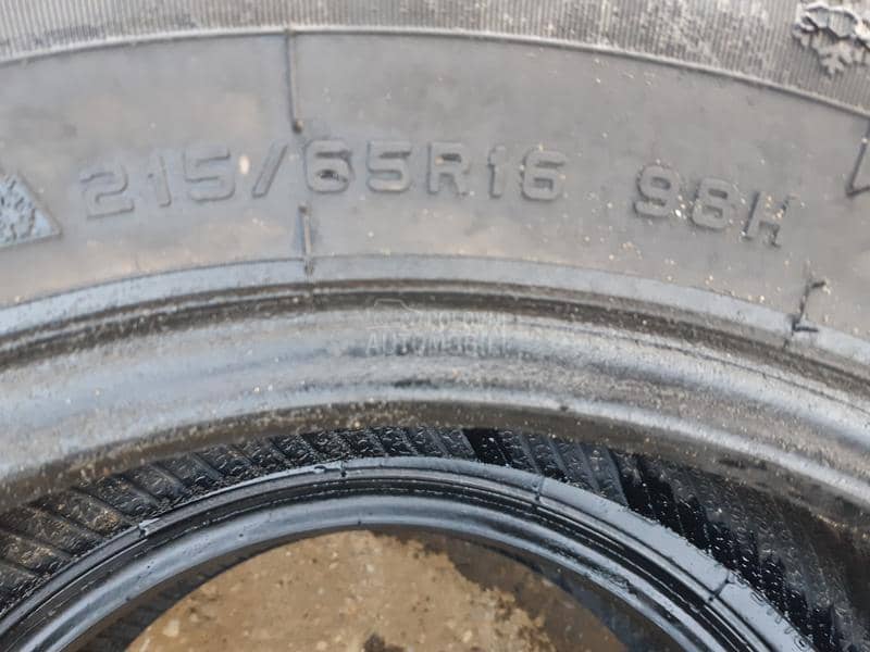 Ostalo 215/65 R16 Zimska