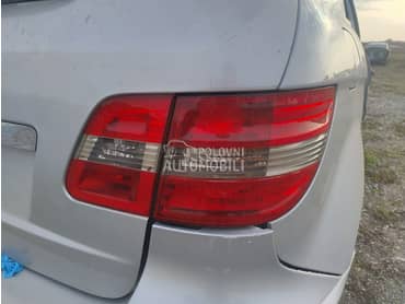 desna stop lampa w245 za Mercedes Benz B Klasa