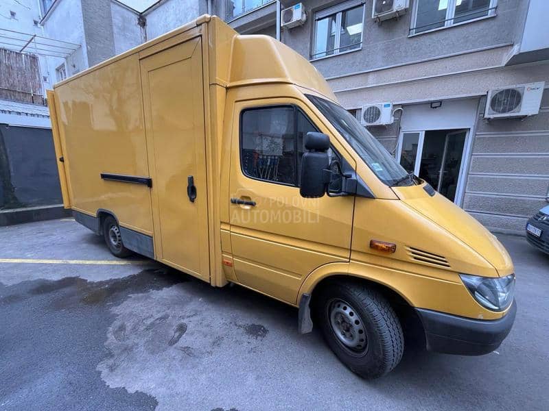 Mercedes Benz Sprinter Food Truck