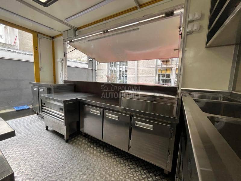Mercedes Benz Sprinter Food Truck