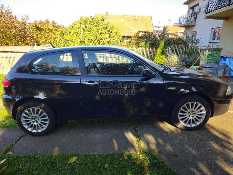 Alfa Romeo 147 Blackline-Dec.2007