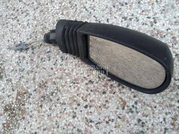 Desni retrovizor rucni za Fiat Punto