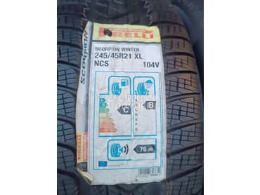 Pirelli 245/45 R21 Zimska