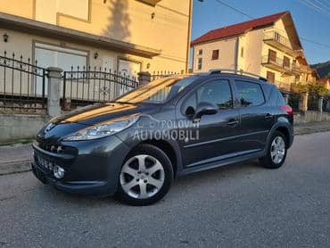 Peugeot 207 1,6 HDI OUTDOOR PANO