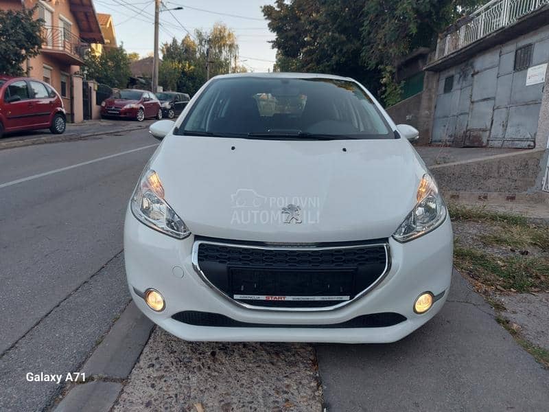 Peugeot 208 1,2 CHROM