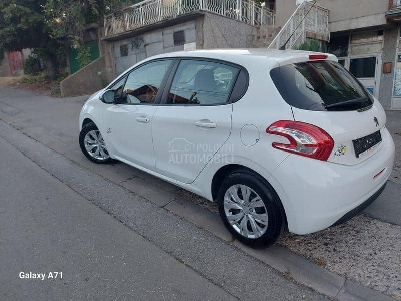 Peugeot 208 1,2 CHROM