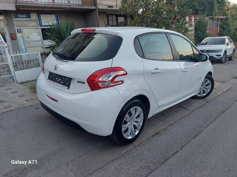 Peugeot 208 1,2 CHROM