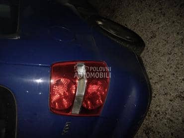 Desna stop lampa za Volkswagen Touran od 2003. do 2007. god.