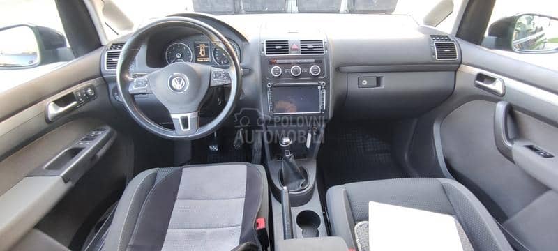 Volkswagen Touran 1.4 tsi