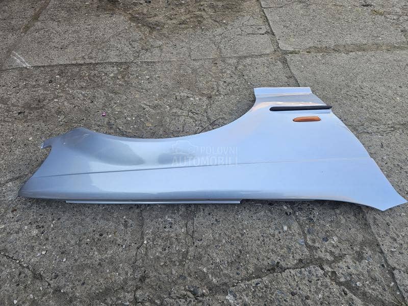 desno krilo e46 pre restiling