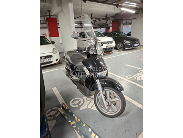 Aprilia scarabeo 250