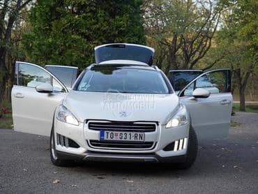 Peugeot 508 RXH 4x4 Hybrid