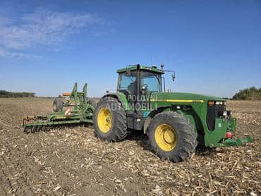 John Deere 8200