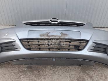 Prednji branik z163 za Opel Corsa D od 2006. do 2012. god.