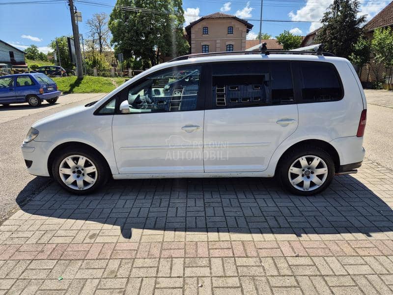 Volkswagen Touran CNG