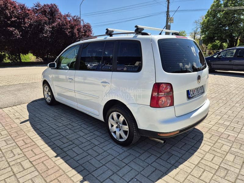 Volkswagen Touran CNG