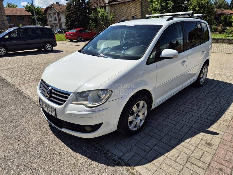 Volkswagen Touran CNG