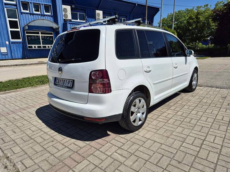 Volkswagen Touran CNG