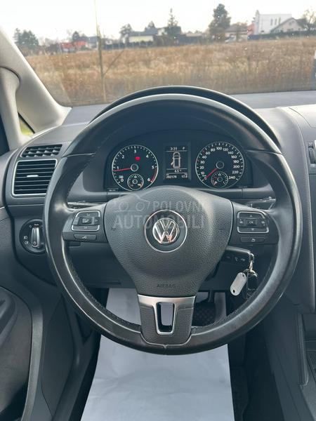 Volkswagen Touran 1.6TDI/DSG/LED/ALU