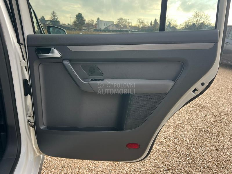 Volkswagen Touran 1.6TDI/DSG/LED/ALU