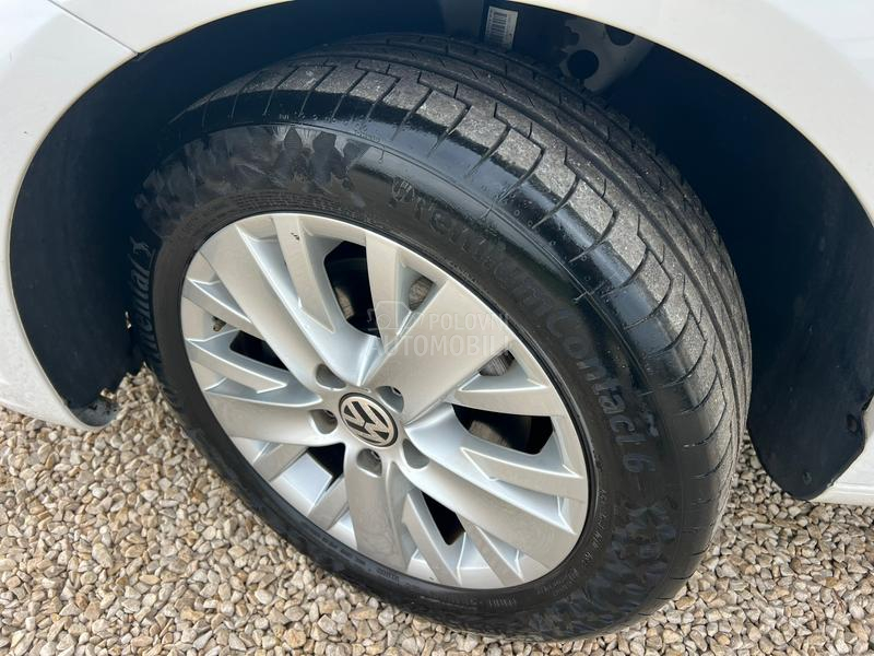 Volkswagen Touran 1.6TDI/DSG/LED/ALU