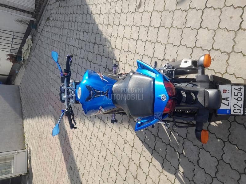 Yamaha FZ1
