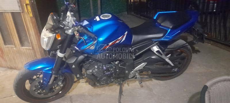 Yamaha FZ1