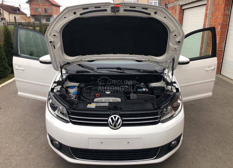 Volkswagen Touran 1.4 TGI DSG