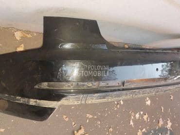 Branik za Audi A8 od 2018. do 2022. god.