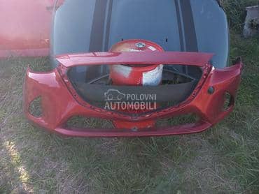 Branik za Mazda Demio