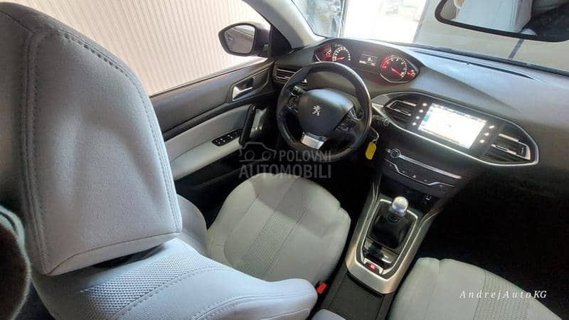 Peugeot 308 1.6 HDI N.A.V.I.