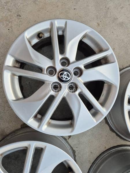 Aluminijumske felne toyota 15" 5 x 100