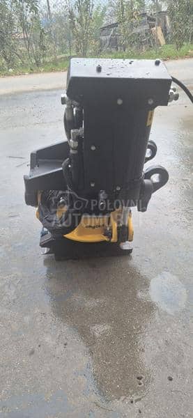 Engcon rototilt
