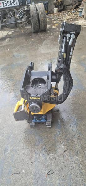 Engcon rototilt