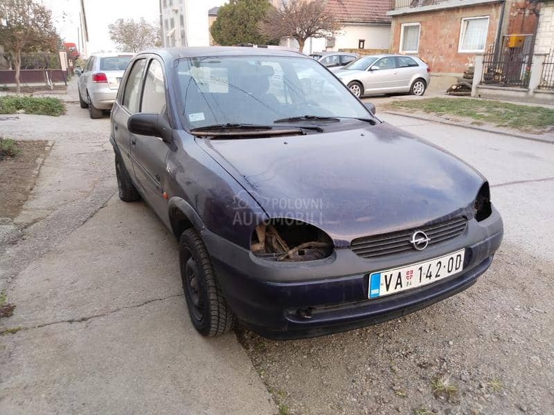 Opel Corsa B 1.0 1998. god. -  kompletan auto u delovima